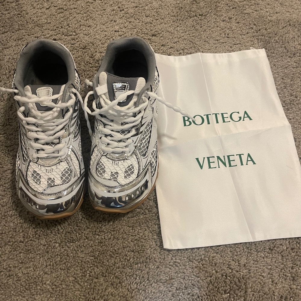 Grey Bottega Veneta